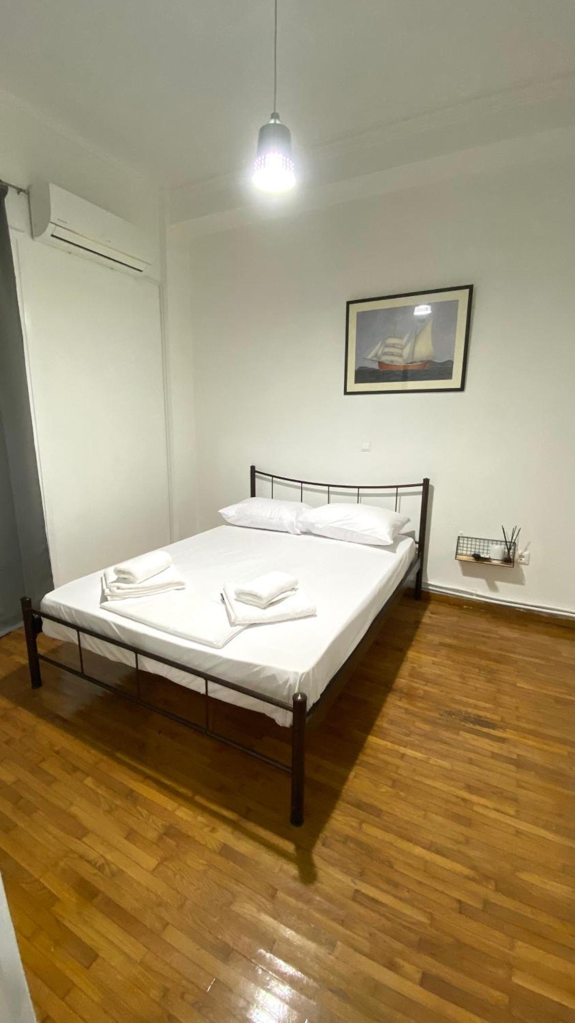 Apartament Exarcheia Secret Center *